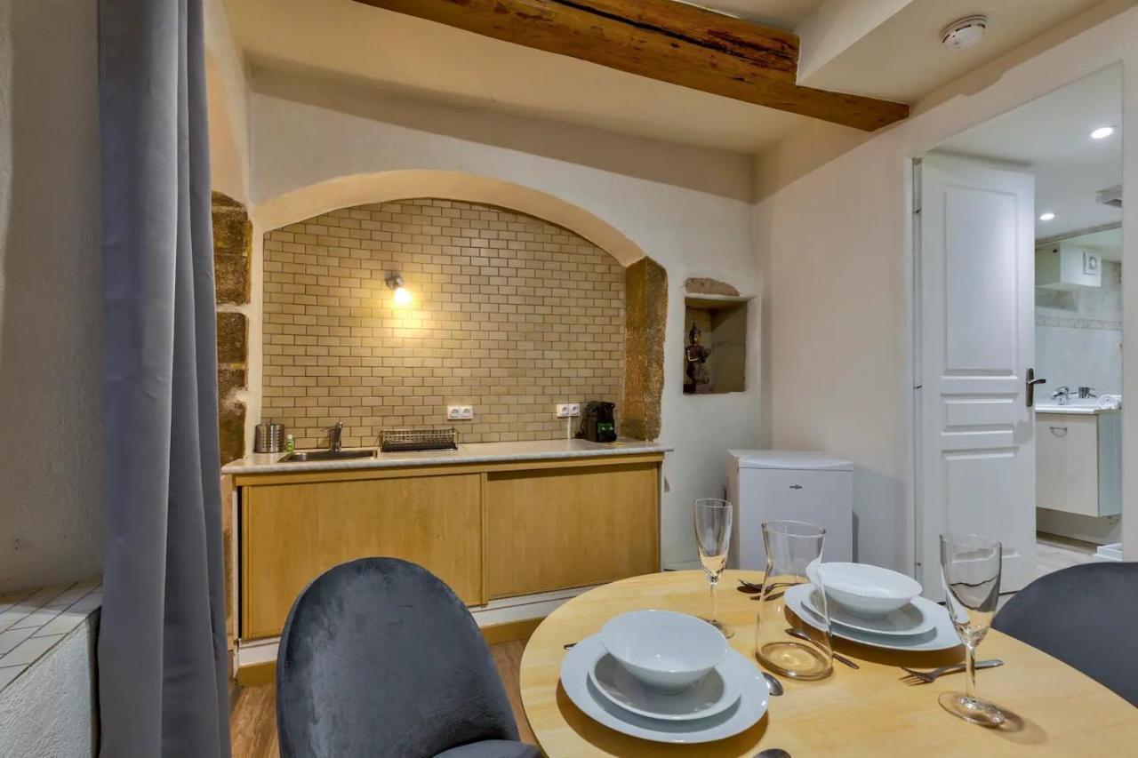 Au Coeur Du Vieil Annecy - Le Lys - Apartment Luaran gambar